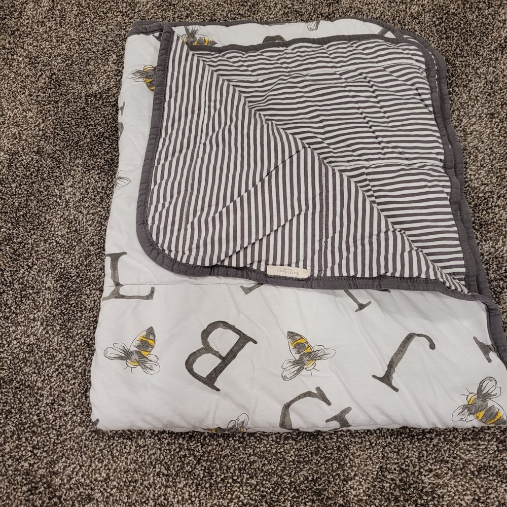 Burt's Bees Baby Reversible Organic Cotton Quilt A-Bee-C Alphabet Gray Stripe